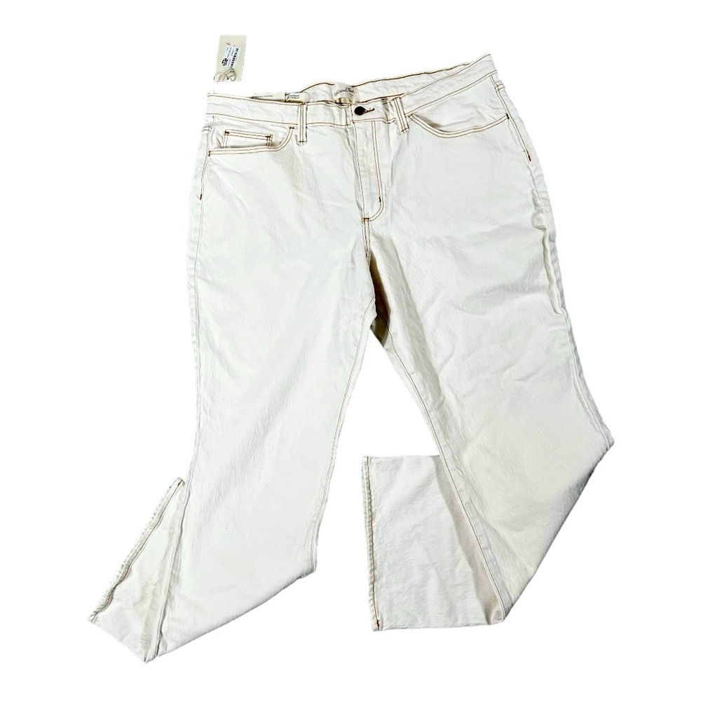 Universal Thread, cream color boot cut jeans, size 18, new with tags